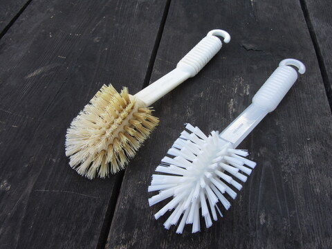 dish brushes