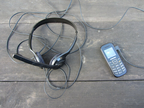 mobieltje met headset